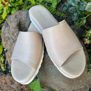 Avellini Italian Leather Blush Slides Women's Size (40) or 9 US